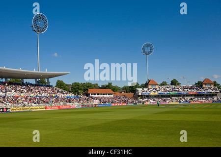 Trent Bridge, home of Nottinghamshire County Cricket Club, packed full of excited supporters. Stock Photo