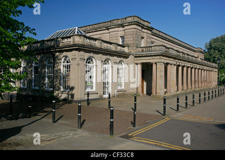 The Royal Pump Rooms in Leamington Spa, now home to the art gallery and museum, assembly rooms, cafe, tourist information centre Stock Photo