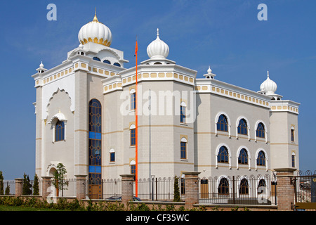 Gurdwara Sahib, a Sikh place of worship granting followers access to the Guru. Gurdwaras are open to everyone, regardless of fai Stock Photo