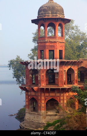 India, Uttar Pradesh, Agra, Chini ka Rauza, tower, pavilion, Stock Photo