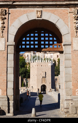 Toledo, Toledo Province, Castilla-La Mancha, Spain. The Alcantara bridge over the Tagus river.