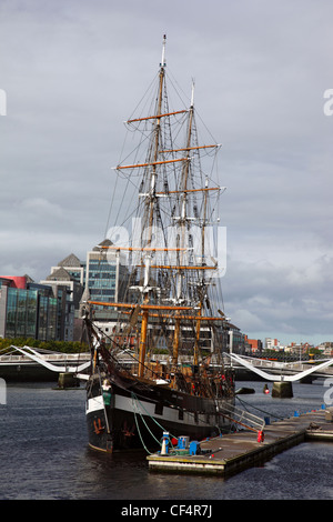 Jeanie Johnston Famine Ship Museum, a replica of the 1848 ship used on 16 voyages to transport emigrants during the 19th century Stock Photo