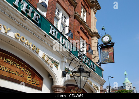 The Blind Beggar Pub in Whitechapel Road. On 9 March 1966, Ronnie Kray shot and murdered George Cornell in this pub. Stock Photo