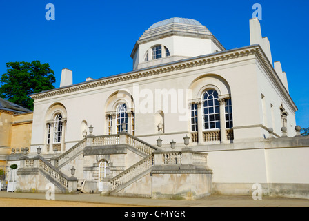 Chiswick House, a neo-Palladian villa built by the third Earl of Burlington in 1729 to showcase his art collection and to enthra Stock Photo