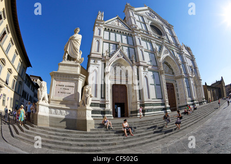 Statue of poet Dante Alighieri in front of Santa Croce church in Piazza Santa Croce, Florence, Tuscany, Italy, Europe Stock Photo