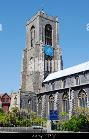 St Giles on the Hill church dating back to the early fifteenth century. The tower is the tallest in Norwich. Stock Photo