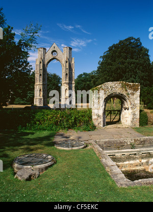 East wall of the chancel of Walsingham Abbey church on the site of the Holy House of Nazareth built by Saxon noblewoman Richeldi Stock Photo