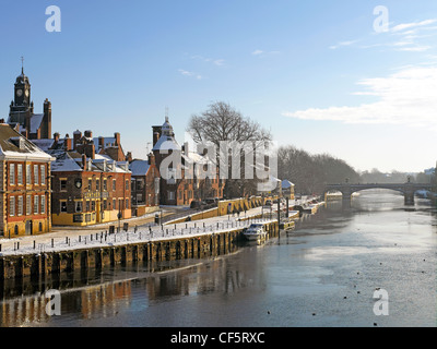 View from Kings Staith along the River Ouse towards Skeldergate Bridge in winter. Stock Photo