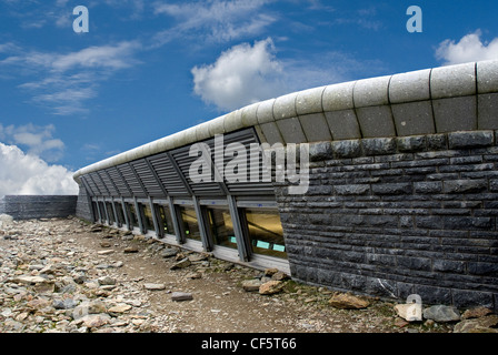 The new cafe and visitors centre at the summit of Mount Snowdon, the highest mountain in England and Wales. Stock Photo