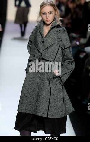 BCBG New York Ready to Wear Autumn Winter Grey tweed coat Stock Photo