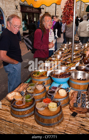 UK, Gloucestershire, Stroud, farmer’s market, olive stall Stock Photo