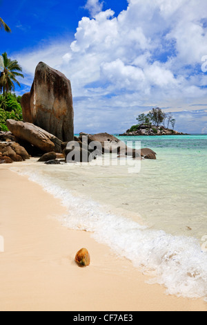 Anse Royale Bay with a view to Ile Souris Island, South Seychelles, Mahe Island. Indian Ocean Stock Photo