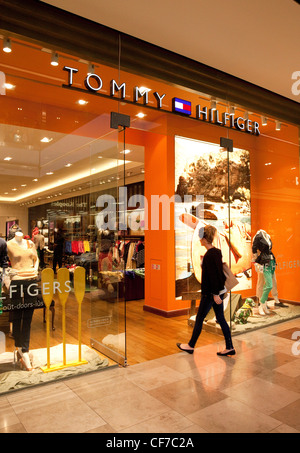 tommy hilfiger westfield opening hours 