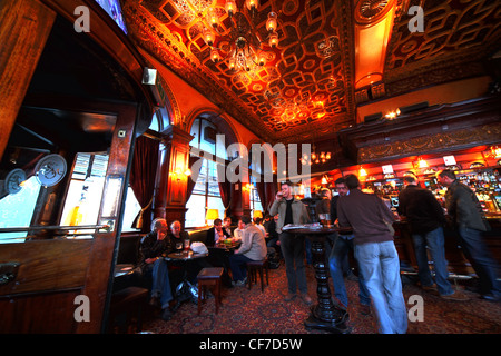 The interior of the Guildford Arms, traditional pub,West register place, Edinburgh, Lothians, Scotland, UK Stock Photo