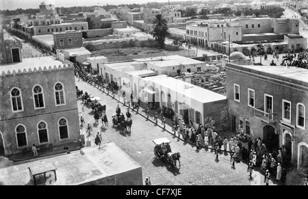 Italian troops entering Tripoli, Libya during the Italo-Turkish War which took place between September 1911 and October 1912 Stock Photo