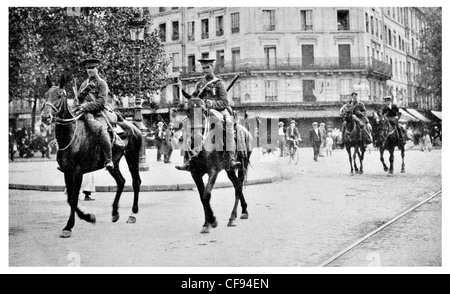 British Cavalry Corps in Paris Expeditionary Force Army France mounted horse patrol riding regiment brigade division Stock Photo