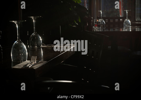 banquet, bright, cafe, cloth, crystal, cutlery, decoration, dining, dinner, dish, dishware, drink, eating, elegant, empty, esta Stock Photo