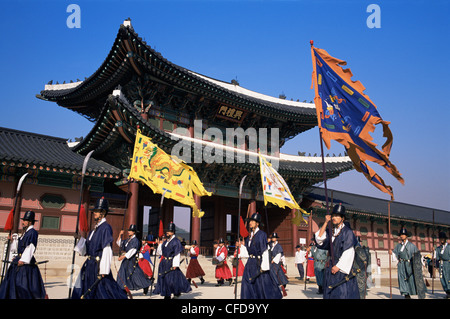 Korea, Seoul, Gyeongbokgung Palace, Changing of the Guard Ceremony Stock Photo