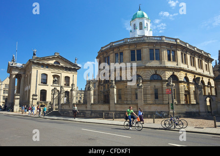 Sheldonian Theatre and Clarendon Building, Broad Street, Oxford, Oxfordshire, England, United Kingdom, Europe Stock Photo