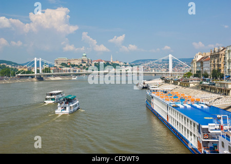 View of Elizabeth Bridge (Erzebet hid), and cruise boats on the River Danube, Budapest, Hungary, Europe Stock Photo
