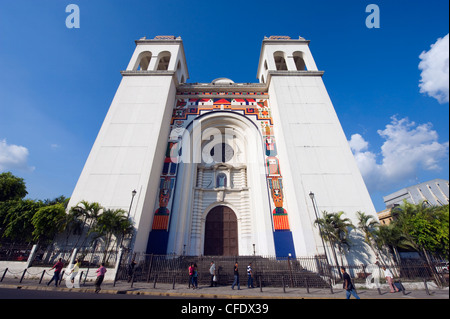 salvador san central america el cathedral capital city downtown historic daily alamy