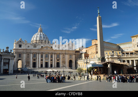 Piazza San Pietro (St. Peter's Square), Vatican City, Rome, Lazio, Italy, Europe Stock Photo