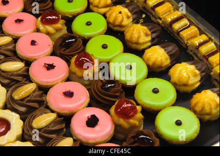 Confiserie Sprüngli, Bahnhofstraße, Zurich, Switzerland Stock Photo