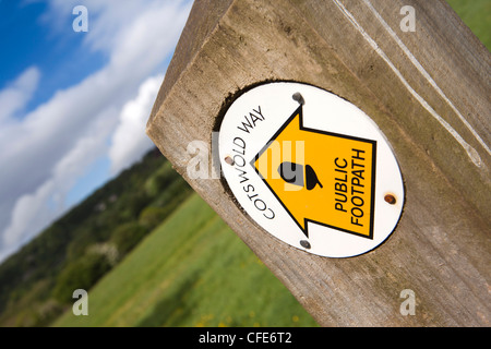 UK, Gloucestershire, Stroud, Painswick, Cotswold Way public footpath arrow direction sign Stock Photo