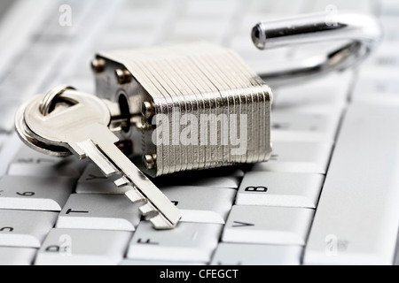 unlocked paddock on computer keyboard Stock Photo