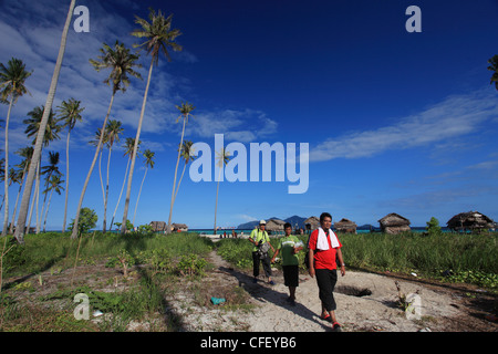 Human interest of the Sea Bajau tribes of Semporna, Sabah Stock Photo