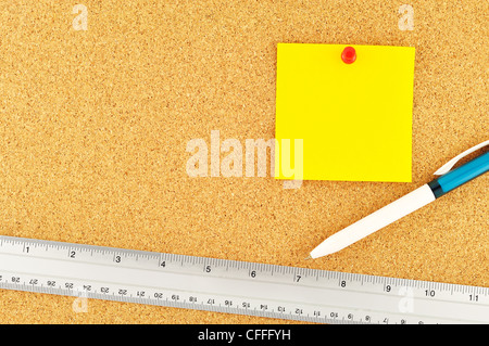 note papers on cork board Stock Photo