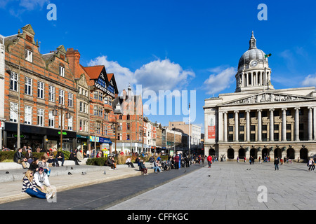 Shops on Old Market Square with the Council House (city hall) to the right, Nottingham, Nottinghamshire, England, UK Stock Photo