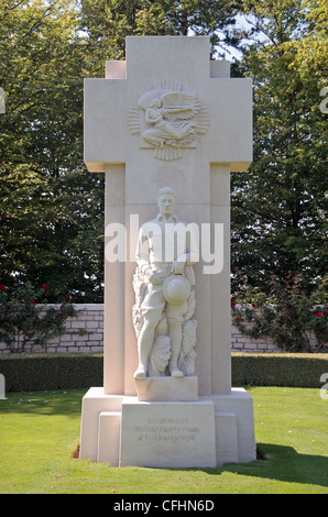 Statue of a World War I soldier in the St. Mihiel American Cemetery and Memorial, Thiaucourt, Meurthe-et-Moselle, France.