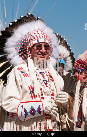 Blackfoot man in traditional regalia, Siksika Nation Pow-wow, Gleichen, Alberta, Canada Stock Photo