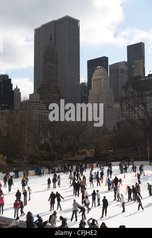 Ice skating in Central Park, New York City, USA Stock Photo