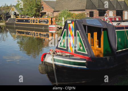 The Worcester and Birmingham canal at Tardebigge Canal Village in Worcestershire, the Midlands, England, United Kingdom, Europe Stock Photo