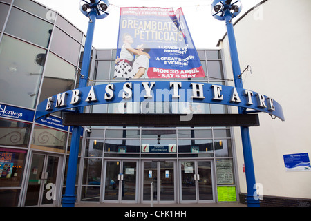 Skegness Town, Lincolnshire, England Embassy Theatre Centre, Theater Center, exterior advertising Dreamboats & Petticoats Stock Photo