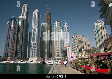 The skyscrapers of the 'Dubai Marina' area (Dubai - the United Arab Emirates). Les gratte-ciel du quartier 'Dubai Marina'. Stock Photo