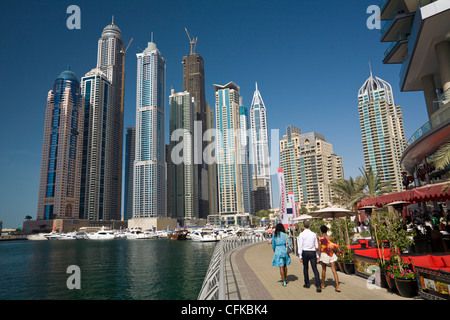 The skyscrapers of the 'Dubai Marina' area (Dubai - the United Arab Emirates). Les gratte-ciel du quartier 'Dubai Marina'. Stock Photo