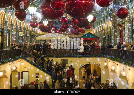 Covent Garden Christmas lights general view inside the building Stock Photo