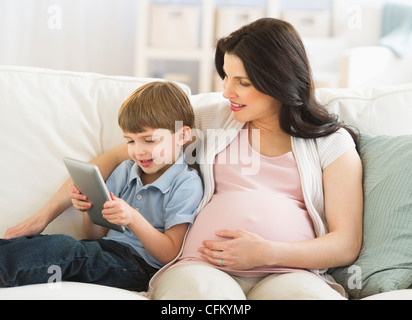 USA, New Jersey, Jersey City, Mother and son (4-5) using tablet pc Stock Photo