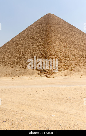 Dahshur. Egypt. View of the Red Pyramid at Dahshur the world’s first monument to have the prefect classical true pyramidal Stock Photo