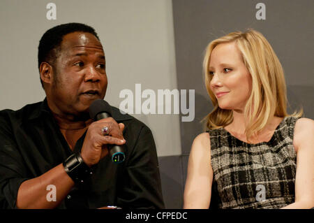 Isiah Whitlock Jr, Anne Heche Meet The Filmmakers at The Apple Store Soho 'Cedar Rapids' New York City, USA - 08.02.11 Stock Photo