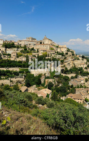 The hilltop village of Gordes designated Les Plus Beaux Villages de France, Vaucluse, Provence, France, Europe Stock Photo