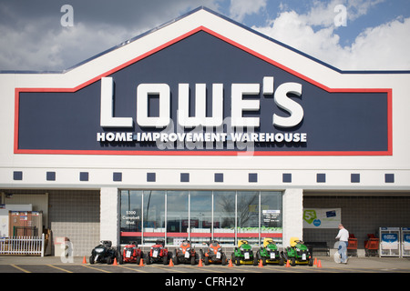 Lowe's Home Improvement Warehouse Store, USA Stock Photo