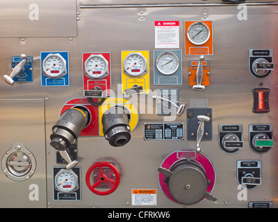 Water pressure gauge on fire suppression system Stock Photo: 91687897 ...