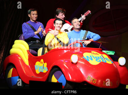 Murray Cook, Anthony Field, Jeff Fatt, Greg Page. The Wiggles perform ...