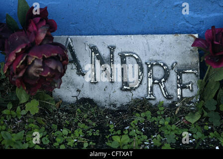 Jan 26, 2007 - Delray Beach, FL, USA - Part of a memorial dedicated to the memory of Andre Stewart Green who was murdered Nov. 2, 2006 in his Delray Beach yard. Green was beaten to death in a case that Delray Beach police are still investigating. Green's fiancee, Dorothea Poole, set up the memorial. Stock Photo