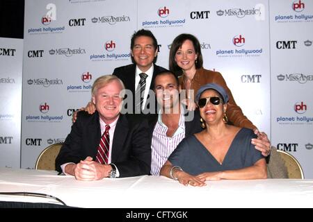 Jan. 27, 2007 - Hollywood, California, U.S. - K51507EG.MISS AMERICA PRESS CONFERENCE.ALADDIN HOTEL AND CASINO, LAS VEGAS, NEVADA 01-26-2007.CHRIS MATTHEWS, NIGEL BARKER, DEBBIE ALLEN, MICHAEL FEINSTEIN AND SUSAN POWELL.  -   2007(Credit Image: Â© Ed Geller/Globe Photos/ZUMAPRESS.com) Stock Photo