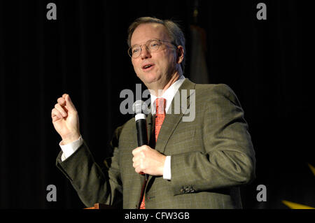 Feb 02, 2007; San Jose, USA; Chief Executive Officer ERIC SCHMIDT addresses a gathering of Silicon Valley business and civic leaders at the San Jose McEnery Convention Center. Mandatory Credit: Photo by Jerome Brunet/ZUMA Press. (©) Copyright 2007 by Jerome Brunet Stock Photo
